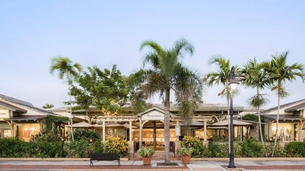 Tommy Bahama Restaurant Naples